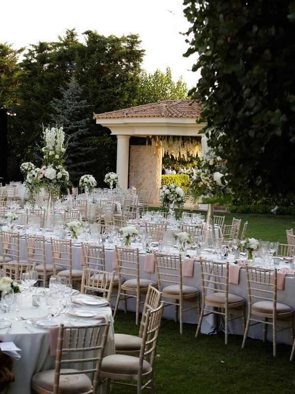 Romantic Pink & White Wedding – Wedding at Ktima Orizontes in Greece
